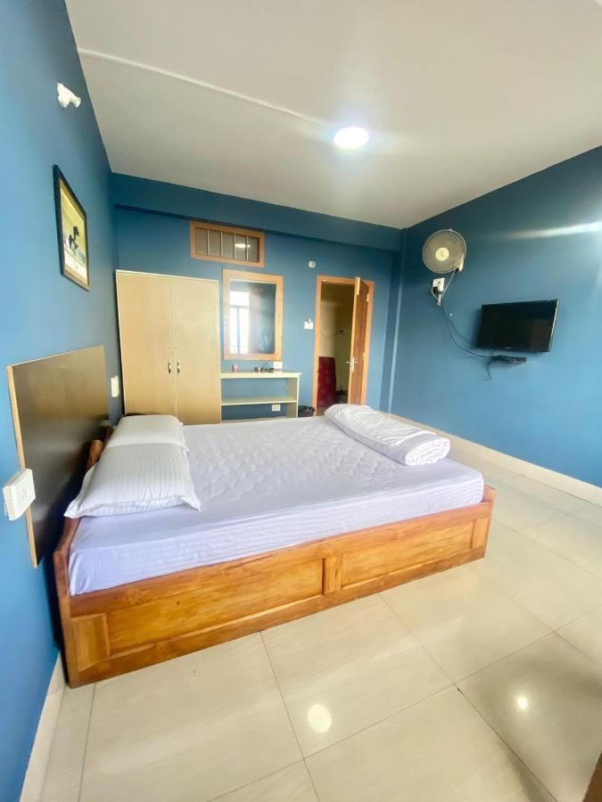 Chief Guest House Āīzawl エクステリア 写真