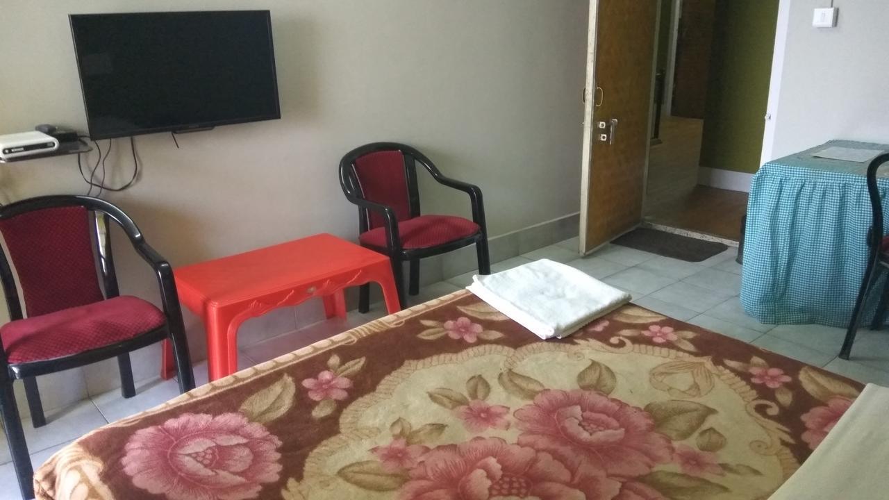 Chief Guest House Āīzawl エクステリア 写真