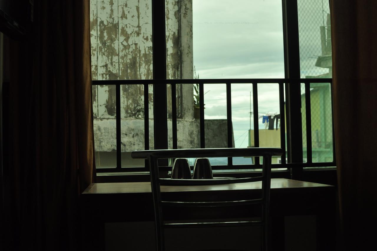 Chief Guest House Āīzawl エクステリア 写真