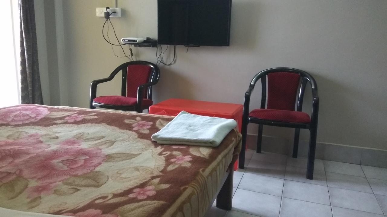 Chief Guest House Āīzawl エクステリア 写真